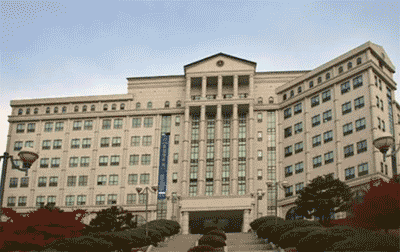 白石大学相当于中国什么大学